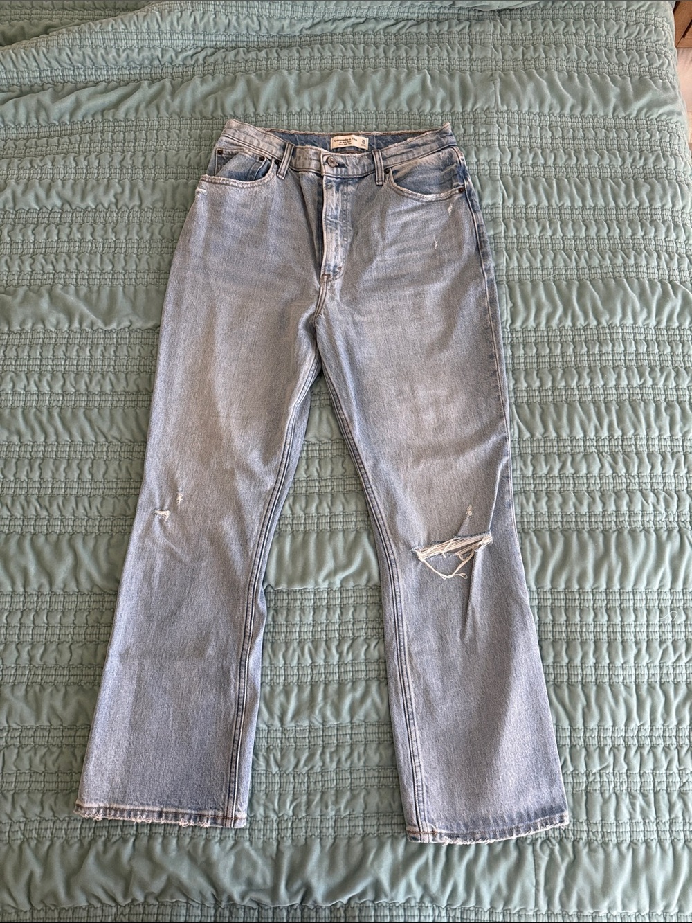 Abercrombie Cropped Kick Flare